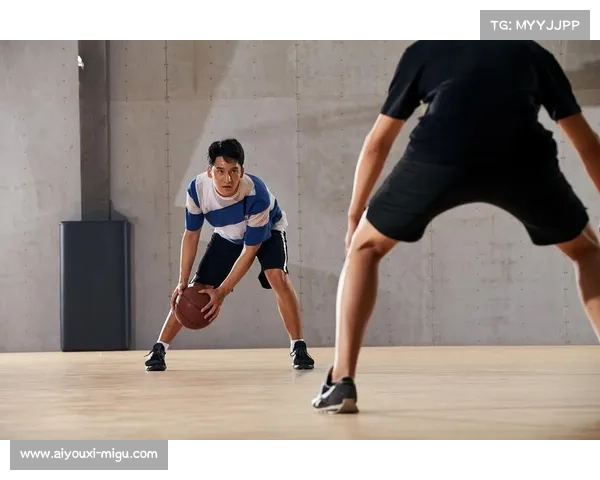 岳阳道小学排球队十年传承，奥运冠军指导脚步移动练习